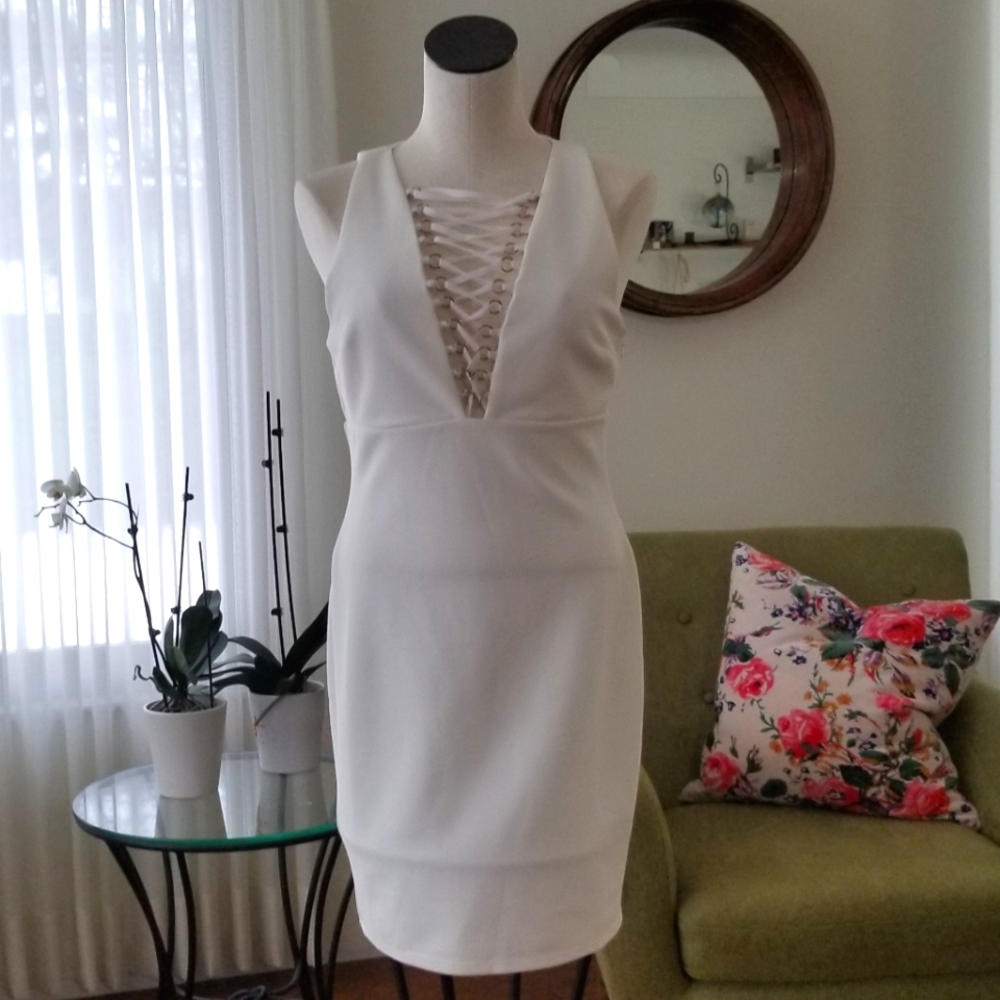 Topshop Plunging Neckline White Bodycon Cocktail Dress